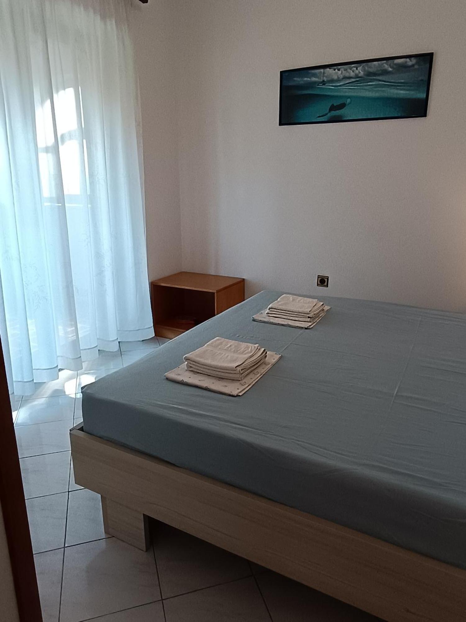 The Blue House Appartement Vinkuran Kamer foto